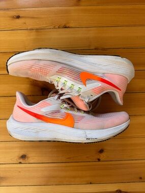 Nike Men’s Running Shoes - Pegasus 39 Orange & White